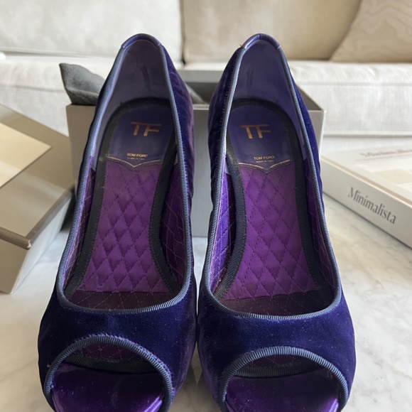 Tom Ford Purple Velvet Heels - Picture 3 of 11